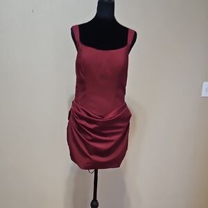 Elegant Burgundy Sleeveless Dress